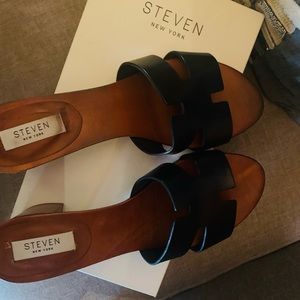 STEVE MADDEN Spring Sandal-Slide!